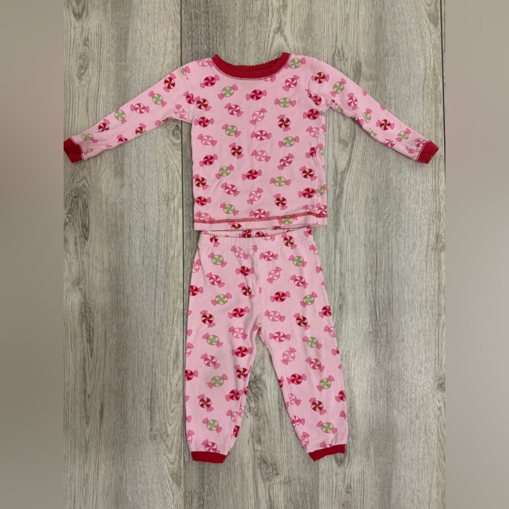 Carter’s 12 month girls peppermint candy pajamas